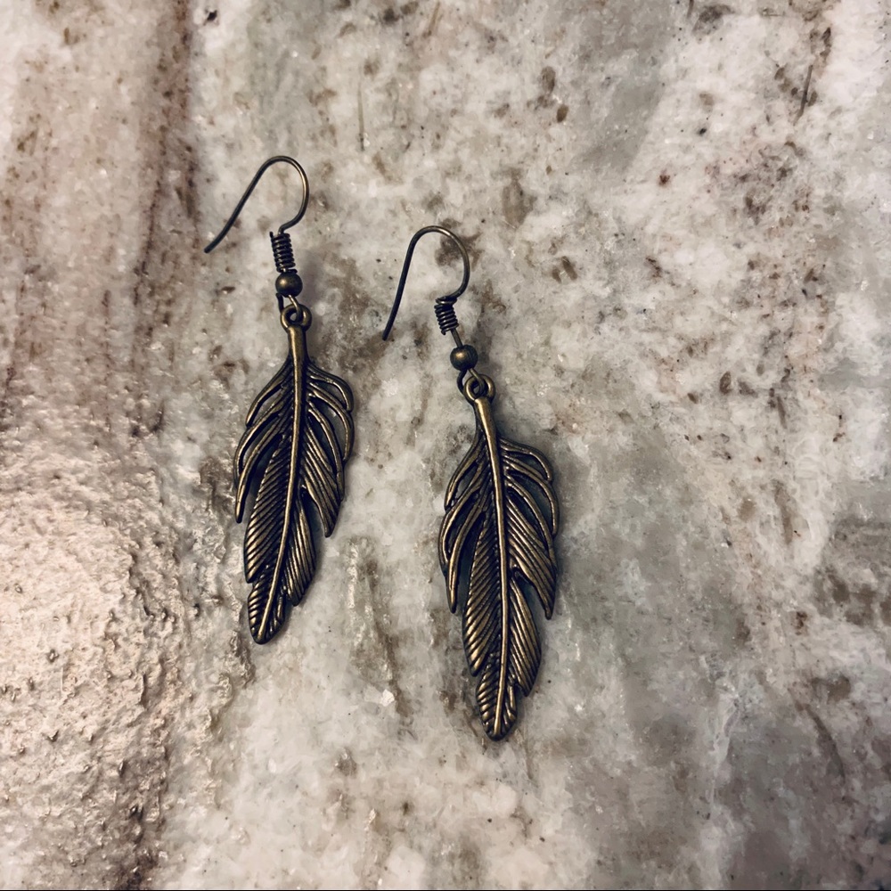Paparazzi brass feather earrings